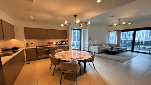 Large 2 BR | Boulevard View | Fully Furnished