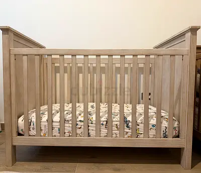 Crib Pottery Barn Filmore with Mattress