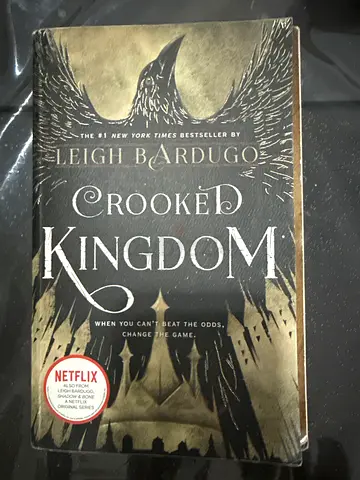 Crooked Kingdom by Leigh Bardugo (Hardcover/Paperback) - Grishaverse Novel