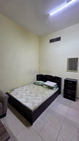 Direct from owner master bedroom in discovery Gardens next to gardens metro station