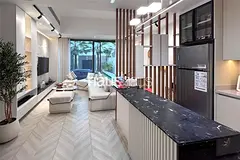 Single Row | Renovated | Vacant on Transfer