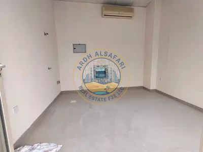 Big Shop Available For Rent In Old Muwaileha 180 Square feet Only 8k