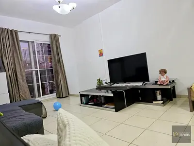 1 Bedroom | Balcony | Community View