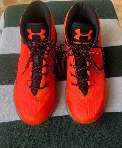 Under Armour Mens Orange Sports Shoes - Size Not Specified, Good Conditiong