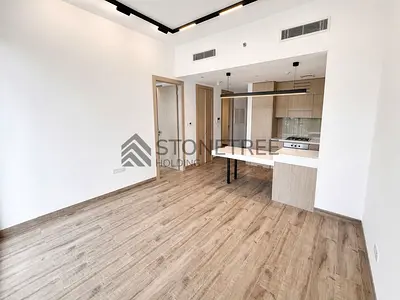 Contemporary Luxury | Low Floor | Brand New