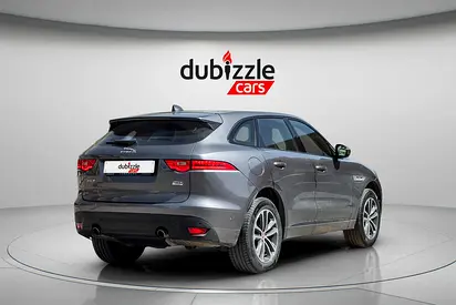 2019 Jaguar F-PACE photo 6