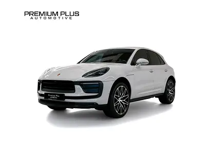 2025 Porsche Macan, 2027 Porsche Warranty, Sport Chrono Package, Very Low Kms, GCC