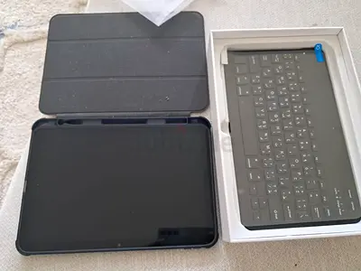 Tablet with Bluetooth Keyboard and Protective Case - Good Condition