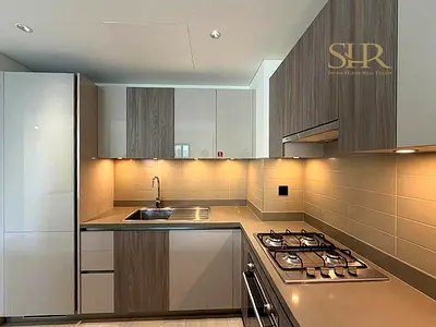 Spacious-High Floor-Maid’s Room-en-suite Bathrooms