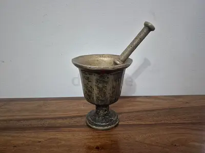 Vintage Brass Mortar and Pestle for Collectors