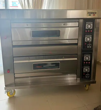 Commercial Gas Stainless Steel Double-Deck 4 trays Convection Oven (Fornix) - Brand New