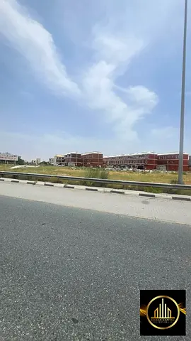 ارض كورنر مع تصريح بيع وحدات سكي تجاري علي شارع الشيخ محمد بن زايد