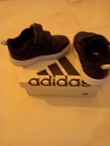 Baby Branded shoes size 21 /22 price 30 dhs each