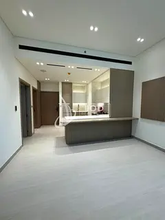 Pool View | Spacious &amp; Bright | Near Park