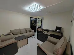 Main Road| Prime Location | Spacious