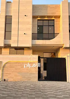🏡 Luxury Villa in Helio 2 Spacious land with elegant construction. 💰 Freehold ownership for al