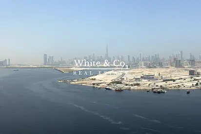 01 Series | Full Skyline Burj Views | New