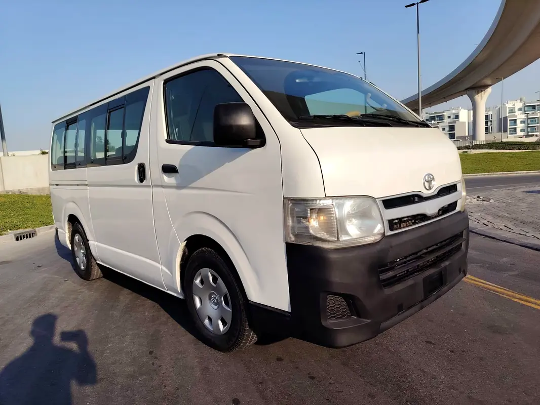 /ar/city-dubai/cate-car-used-car/toyota-hiace-2011-cargo-van-petrol-manual-rwd-45762686874683392/-9