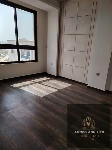 ارقي وافضل غرفه وصاله - تكيف مركزي-مساحه كبيره-بلكونه اطلاله مفتوحه-قريبه من المولات التجاريه -سعر مميز جدا- لتسهيل الدفع - في منطقه مخدمه بالكامل