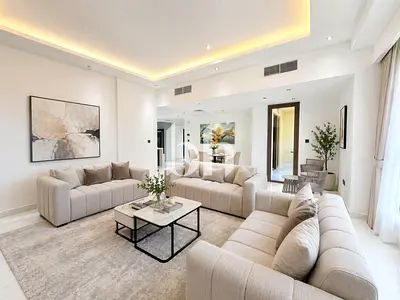 Marina Views | Upgraded | Modern