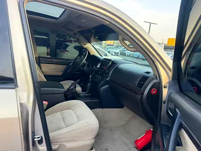 2010 Toyota LAND CRUISER 照片 10