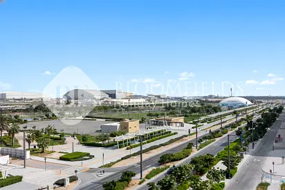 Community View | 12 Payments | Prime Location