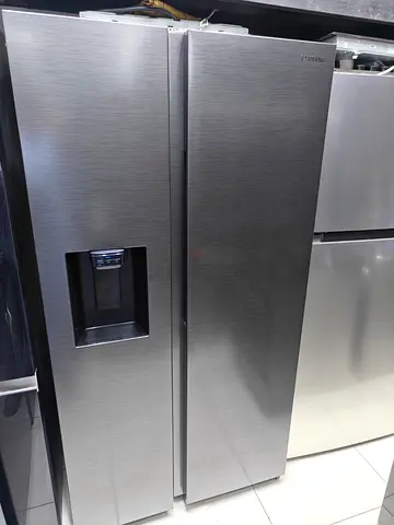 Samsung brand side by side Fridge freezer with water Dispenser and ice maker
