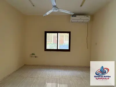 شقة غرفة وصالة للإيجار في اليرموك مع بلكونة موقع مميز قريب من جميع الخدمات مساحة مناسبة وسعر جيد