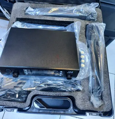 Wireless Microphone System with Receiver and Handheld Mic - JBR (Used)