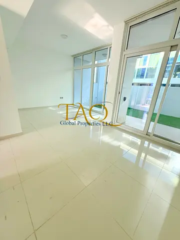 فيلا من 3 غرف نوم | حديقة خاصة | تصميمات داخلية مشرقة | ألبيزيا داماك هيلز 2