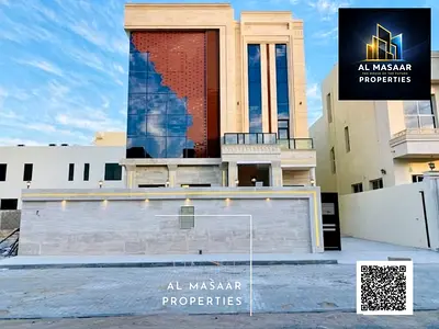 Villa directly from the owner, custom finishing, on a main street, close to all services, freehold ownership for all nationalities.