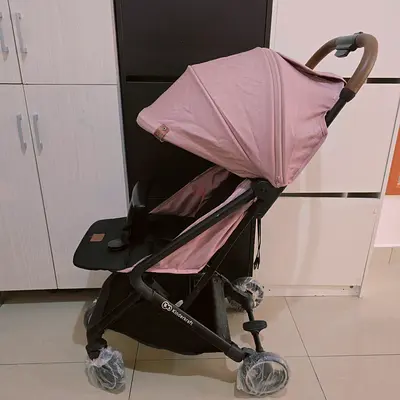 PINK LIGHTWEIGHT STROLLER