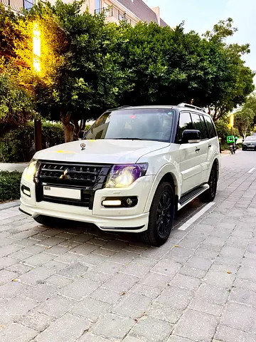 Mitsubishi Pajero GLS MID 2020 | signature edition- 3.8L 4WD | Warranty till Sep 2027