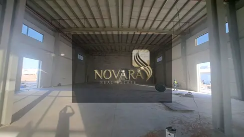 Large warehouse for rent with an area of ​​25,000 square feet in a strategic location in the Emirate of Umm Al Quwain, suitable for commercial and ind