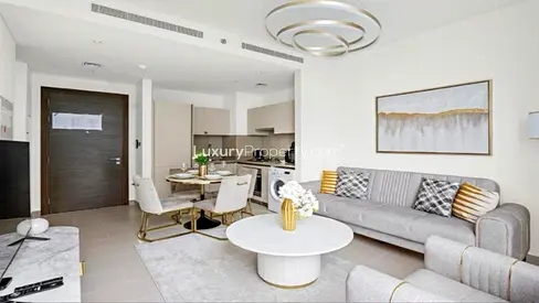 VACANT | MID FLOOR | 5* AMENITIES | HIGH ROI