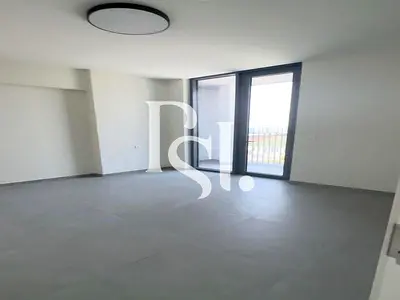 Corner Unit | Open View | Tenanted | High ROI
