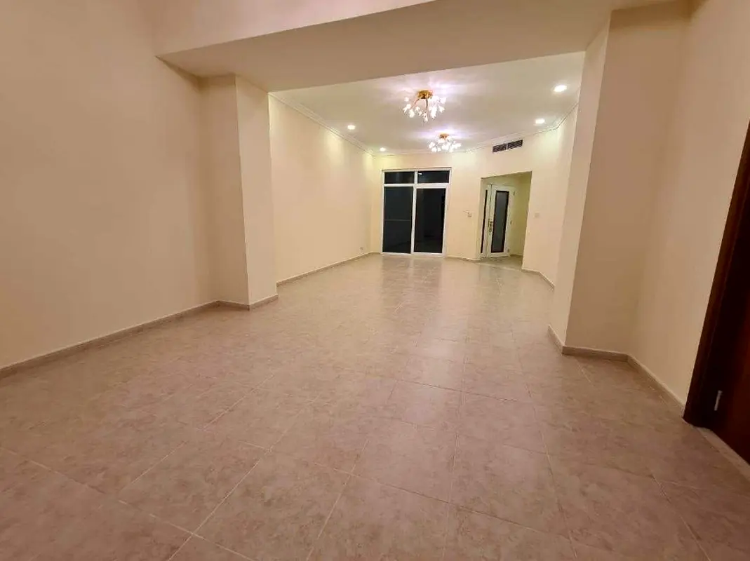 Near Mirdif City Centre | All Nationalities | Spacious