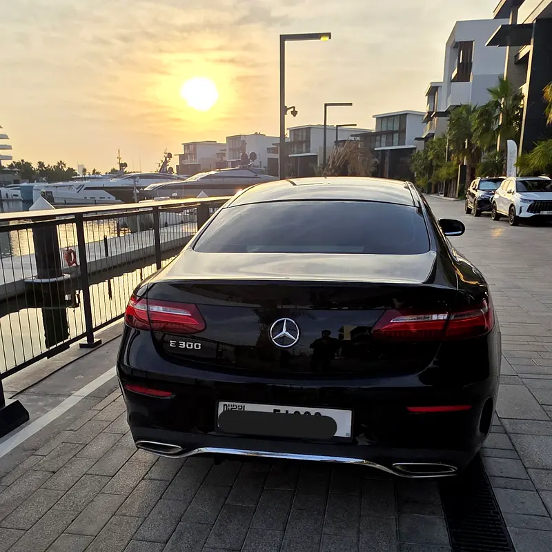 Mercedes-Benz E-Class 2020 — photo 1 of 7