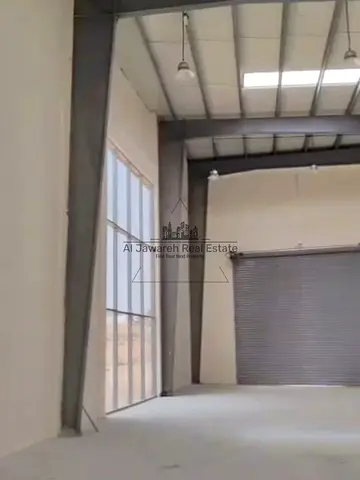 Warehouse with showroom for rent in Umm Al Quwain