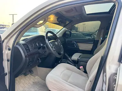 2010 Toyota LAND CRUISER 照片 5
