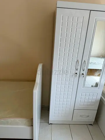 INDIAN EXECUTIVE GENTS/BACHELOR FURNISHED BED SPACE – Next to ADCB METRO Exit-1 – KARAMA