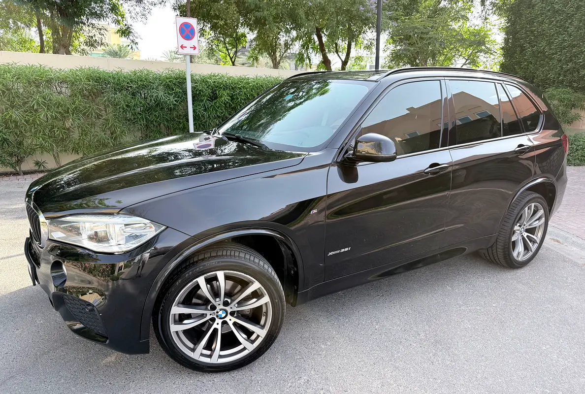 BMW X5 2017 — photo 1 of 15