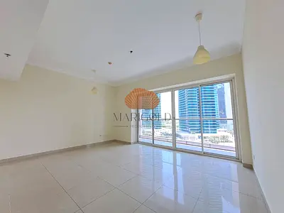 AVAILABLE NOW | SPACIOUS | LOW FLOOR