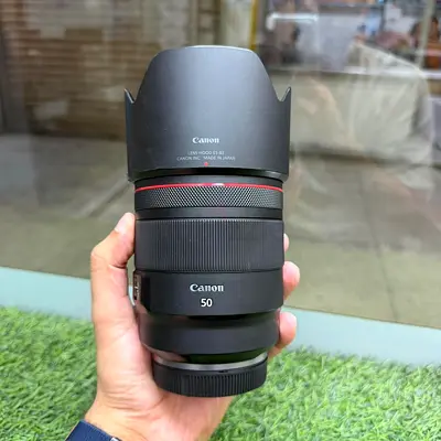 Canon RF 50mm f/1.2 L USM