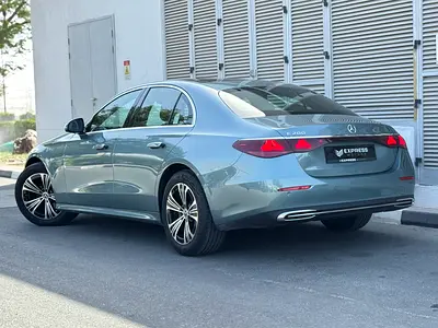 Mercedes-Benz E-Class E 200, миниатюра 2