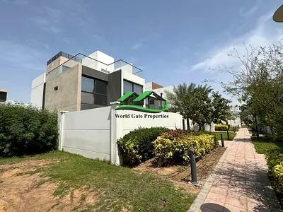 Spacious Corner Villa Ready To Move Hot Deal