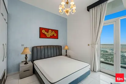 Vacant Now | Fitted Kitchen | High Floor