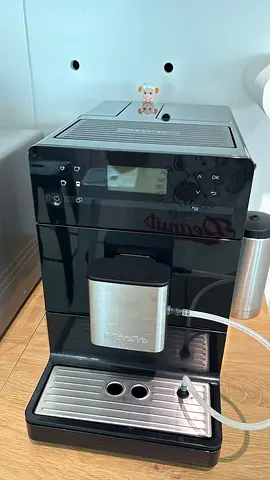 Miele Freestanding Coffee Machine same like new condition