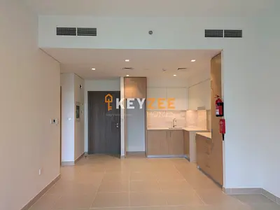 Luxury - Convenience, and waterfront living - 1 Bedroom