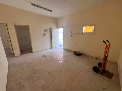 بيت عربي للإيجار في الراشدية 1 مناسب للموظفين وسكن الشركات